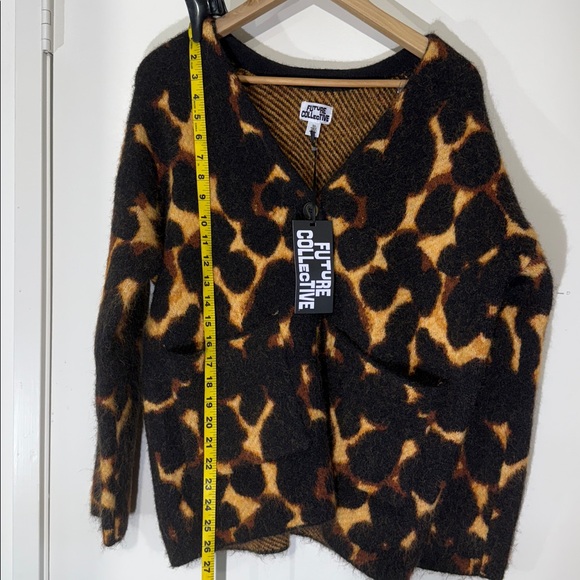 Black and Brown Women's Sweater Jacket Size XS with 2 Front Pockets - Picture 6 of 7